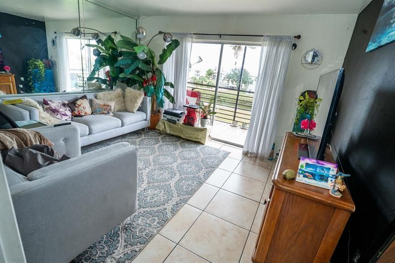 3110 N Pine Island Road, Unit 304, Sunrise, FL 33351 Photo