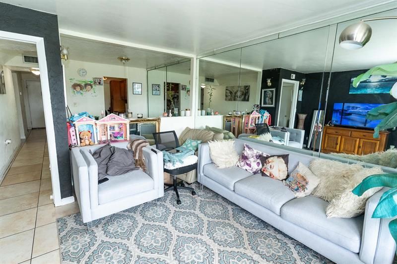 3110 N Pine Island Road, Unit 304, Sunrise, FL 33351 Photo