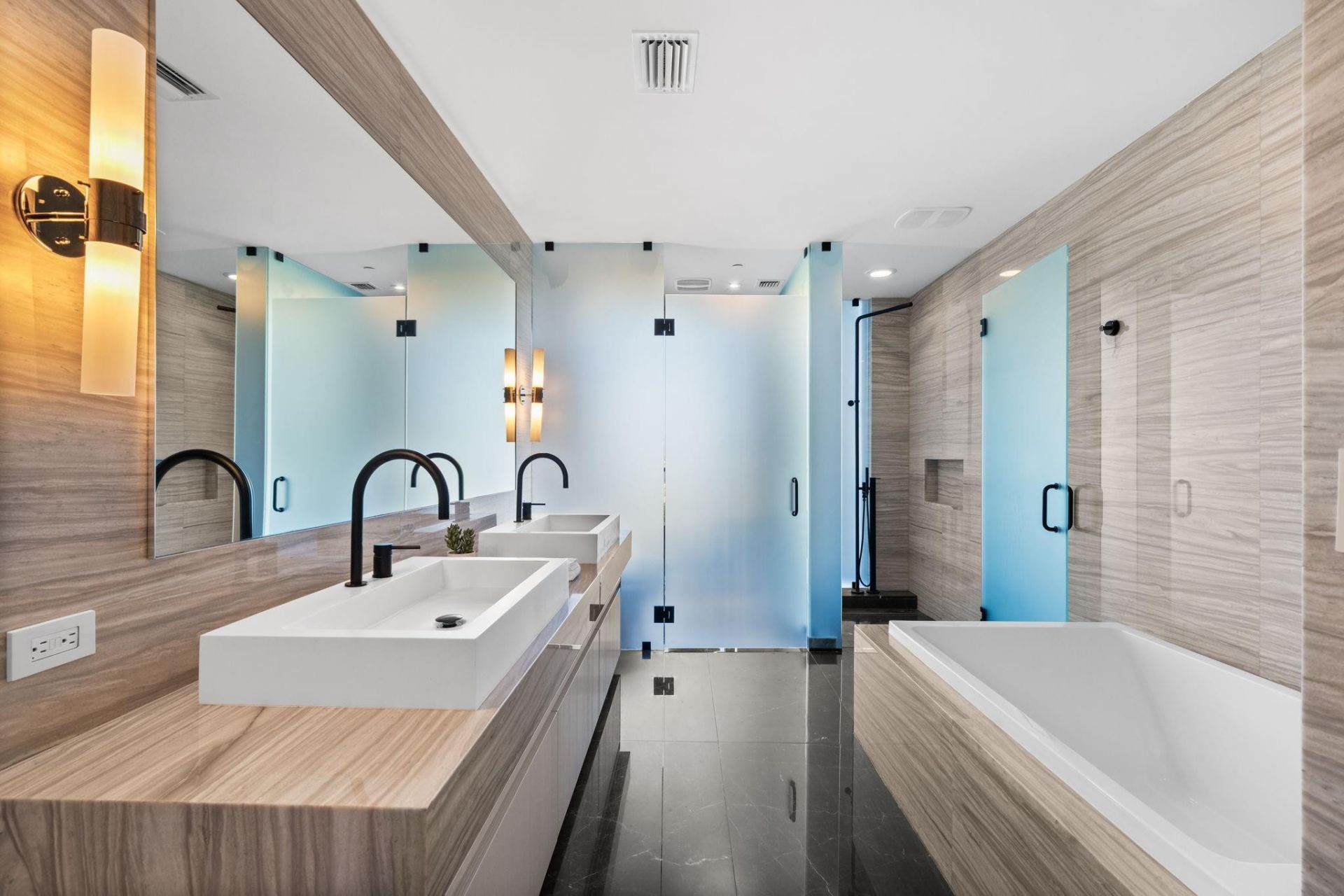 2200 N Ocean Boulevard, Unit N1003, Fort Lauderdale, FL 33305 Photo