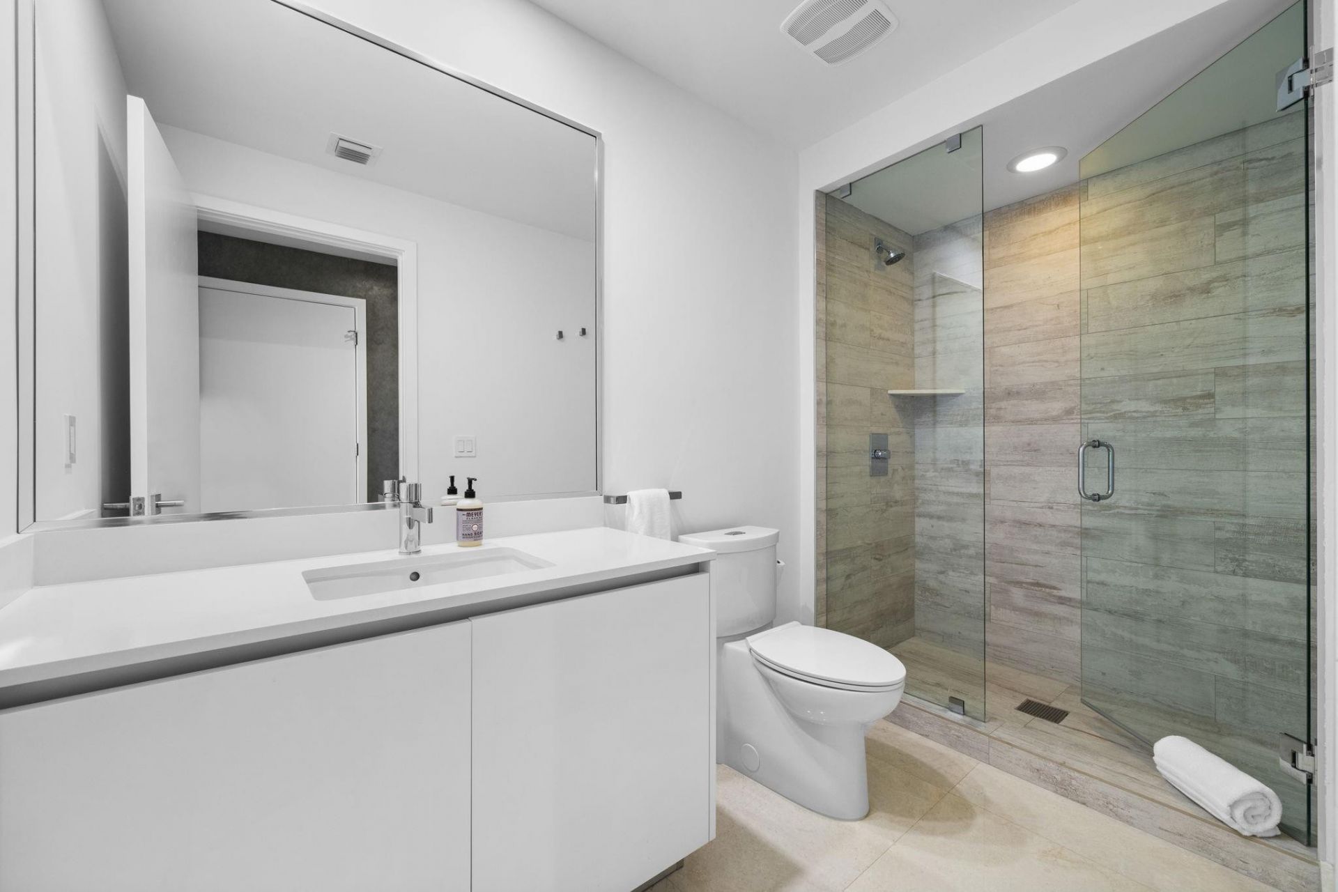 2200 N Ocean Boulevard, Unit N1003, Fort Lauderdale, FL 33305 Photo