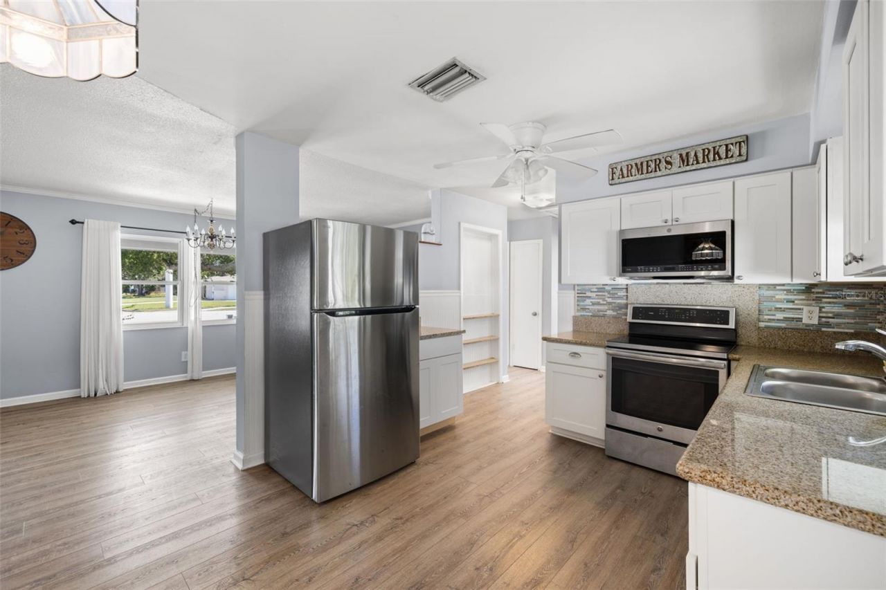 5900 1st Street N, Saint Petersburg, FL 33703 Photo