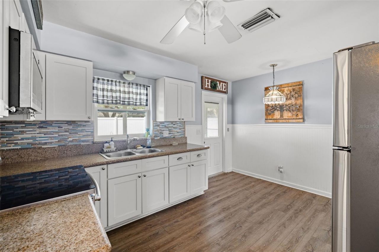 5900 1st Street N, Saint Petersburg, FL 33703 Photo