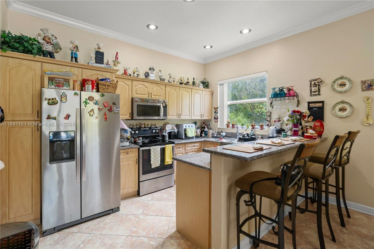 21551 SW 187th Ave, Miami, FL 33187 Photo