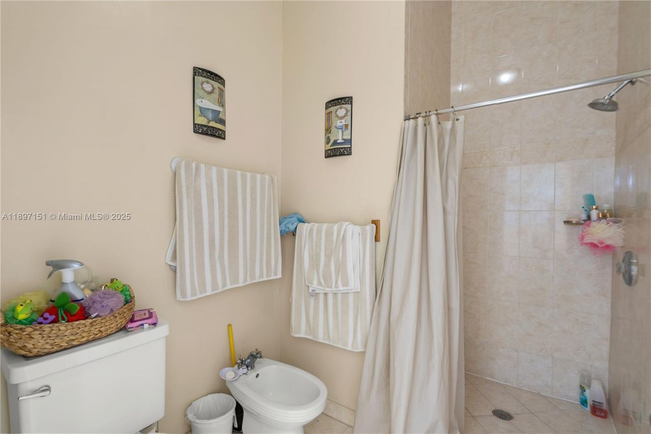 21551 SW 187th Ave, Miami, FL 33187 Photo