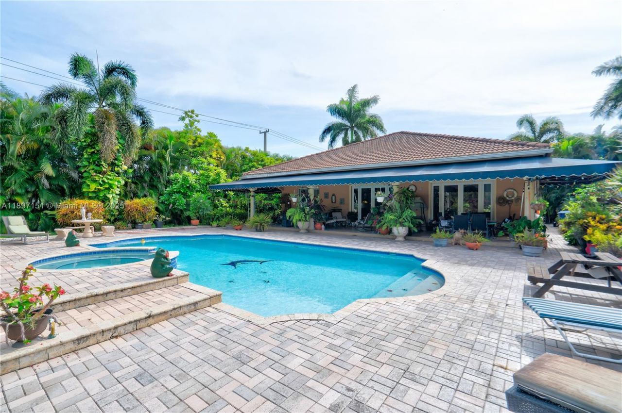 21551 SW 187th Ave, Miami, FL 33187 Photo