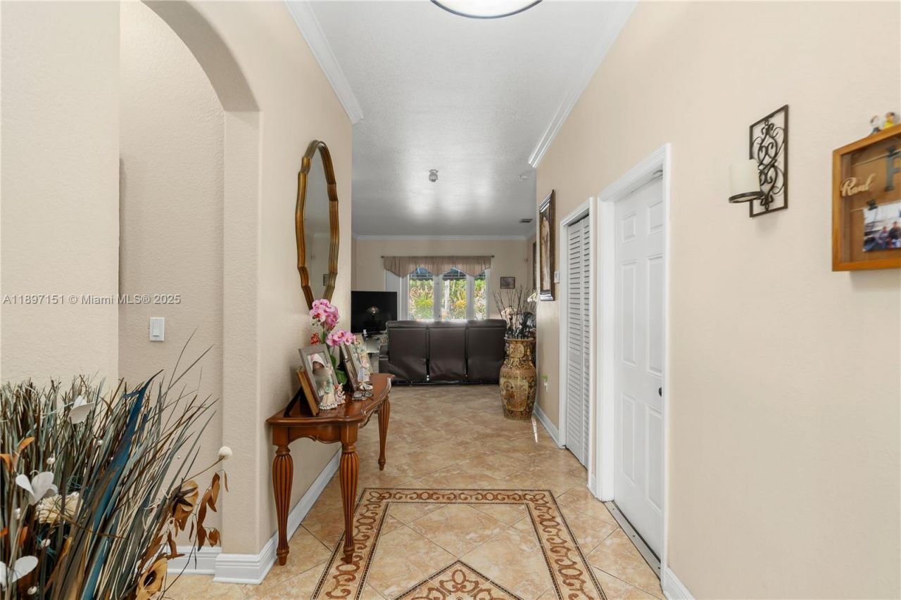 21551 SW 187th Ave, Miami, FL 33187 Photo