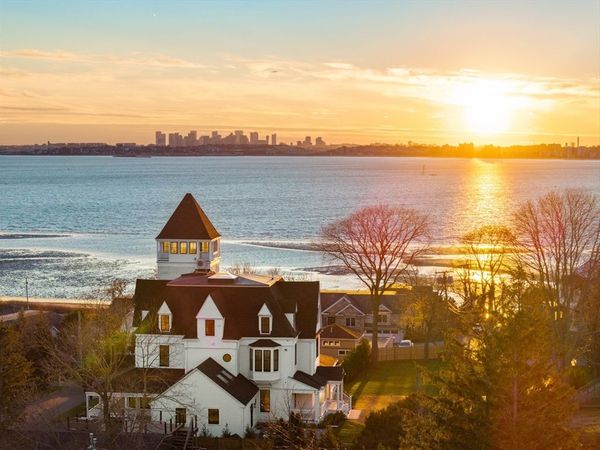 9 Little Nahant Rd, Nahant, MA 01908