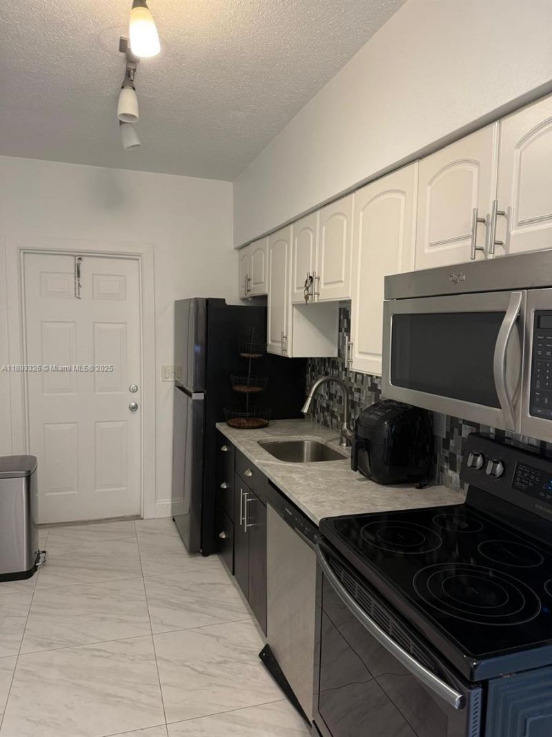 2200 S Ocean Dr, Unit N109, Hollywood, FL 33019 Photo