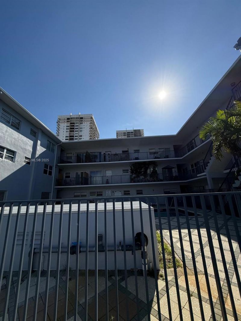 2200 S Ocean Dr, Unit N109, Hollywood, FL 33019 Photo