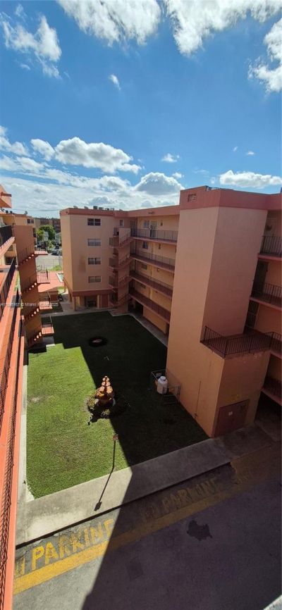 1850 W 56, Unit 2410, Hialeah, FL 33012 Photo