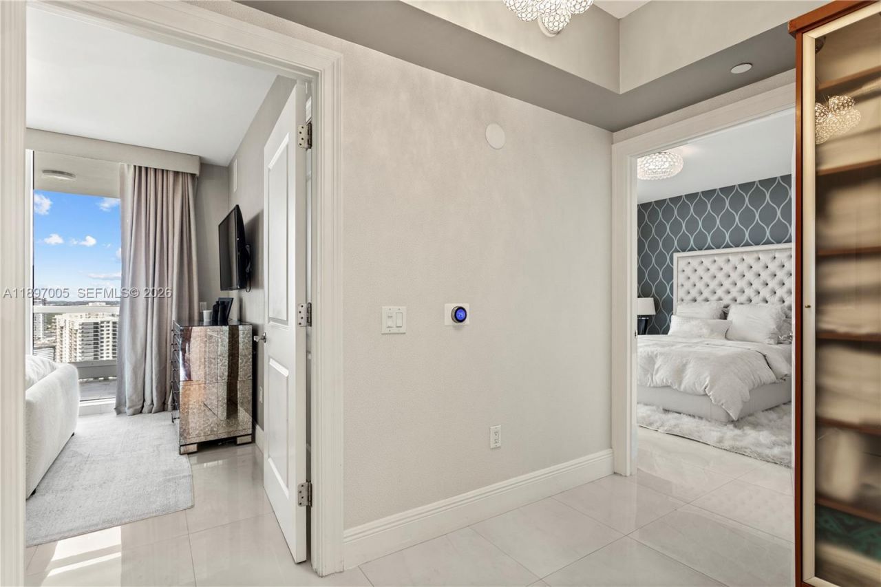 6000 Island Blvd, Unit 2507, Aventura, FL 33160 Photo