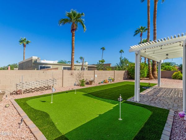 9502 E LAWNDALE Place, Sun Lakes, AZ 85248