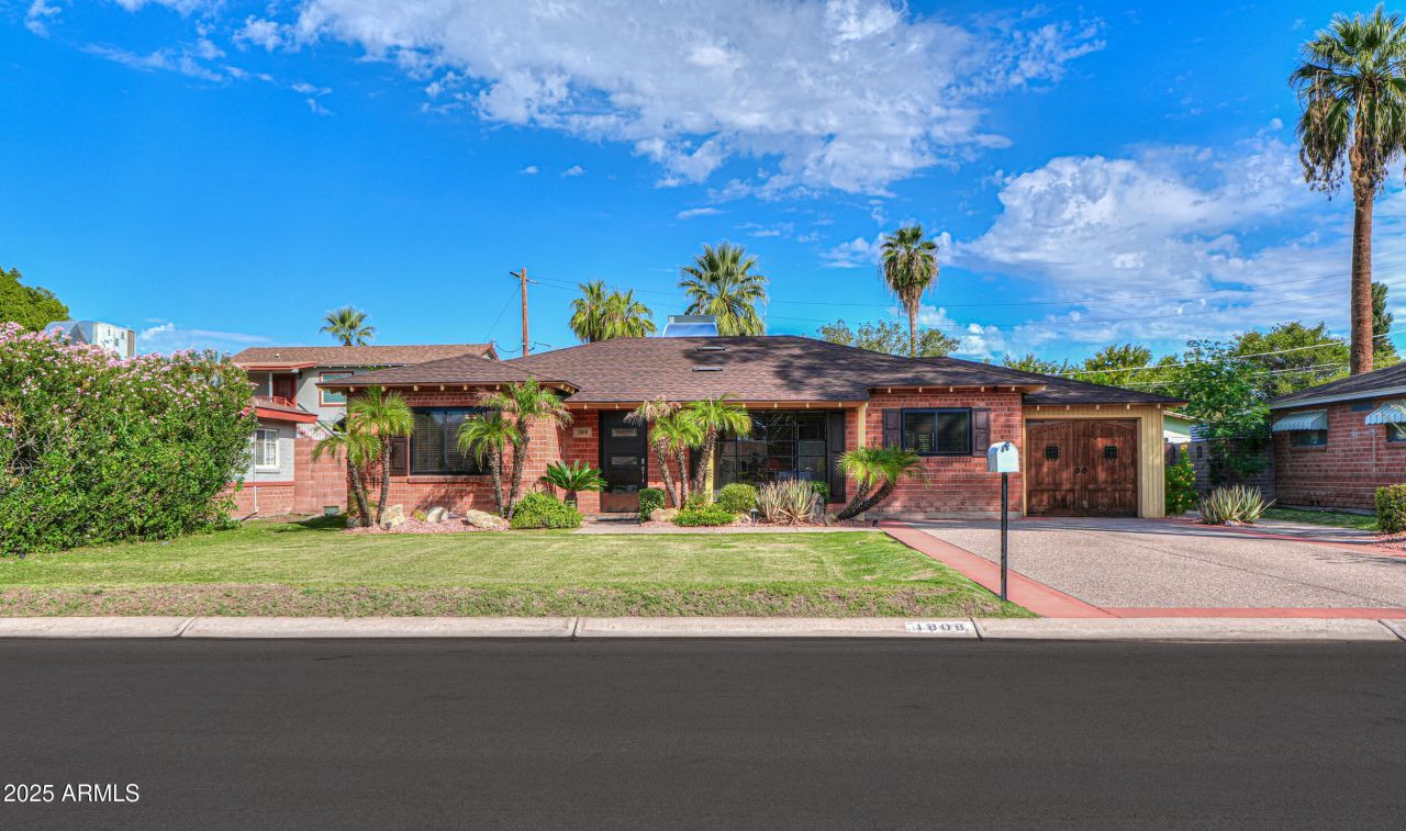 1808 E Luke Avenue, Phoenix, AZ 85016 Main Photo