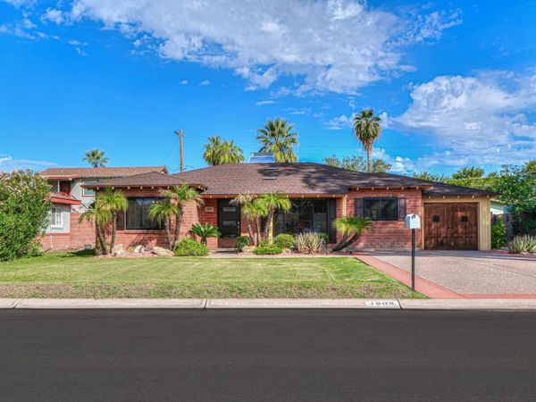 1808 E LUKE Avenue, Phoenix, AZ 85016