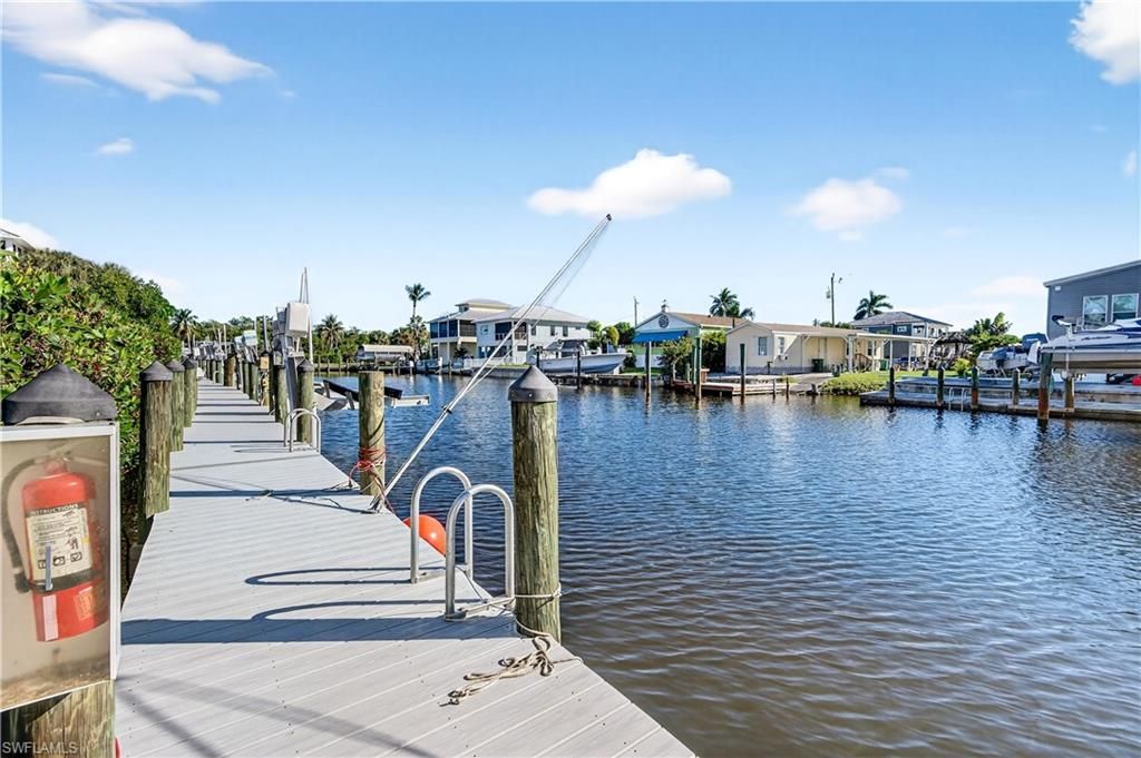 322 Angler Dr, Unit 502, Goodland, FL 34140 Photo