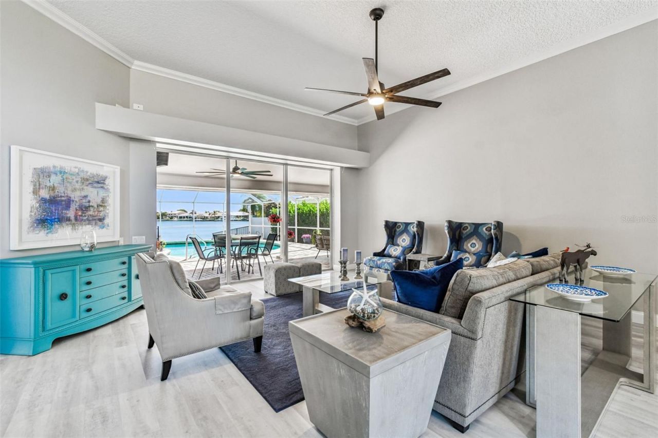 4918 E Longboat Boulevard, Tampa, FL 33615 Photo