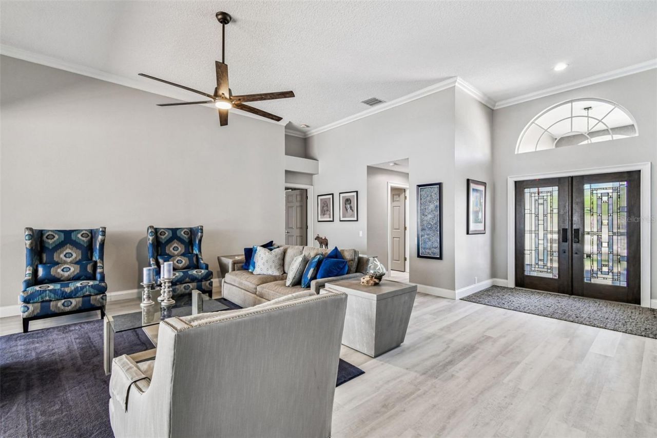 4918 E Longboat Boulevard, Tampa, FL 33615 Photo