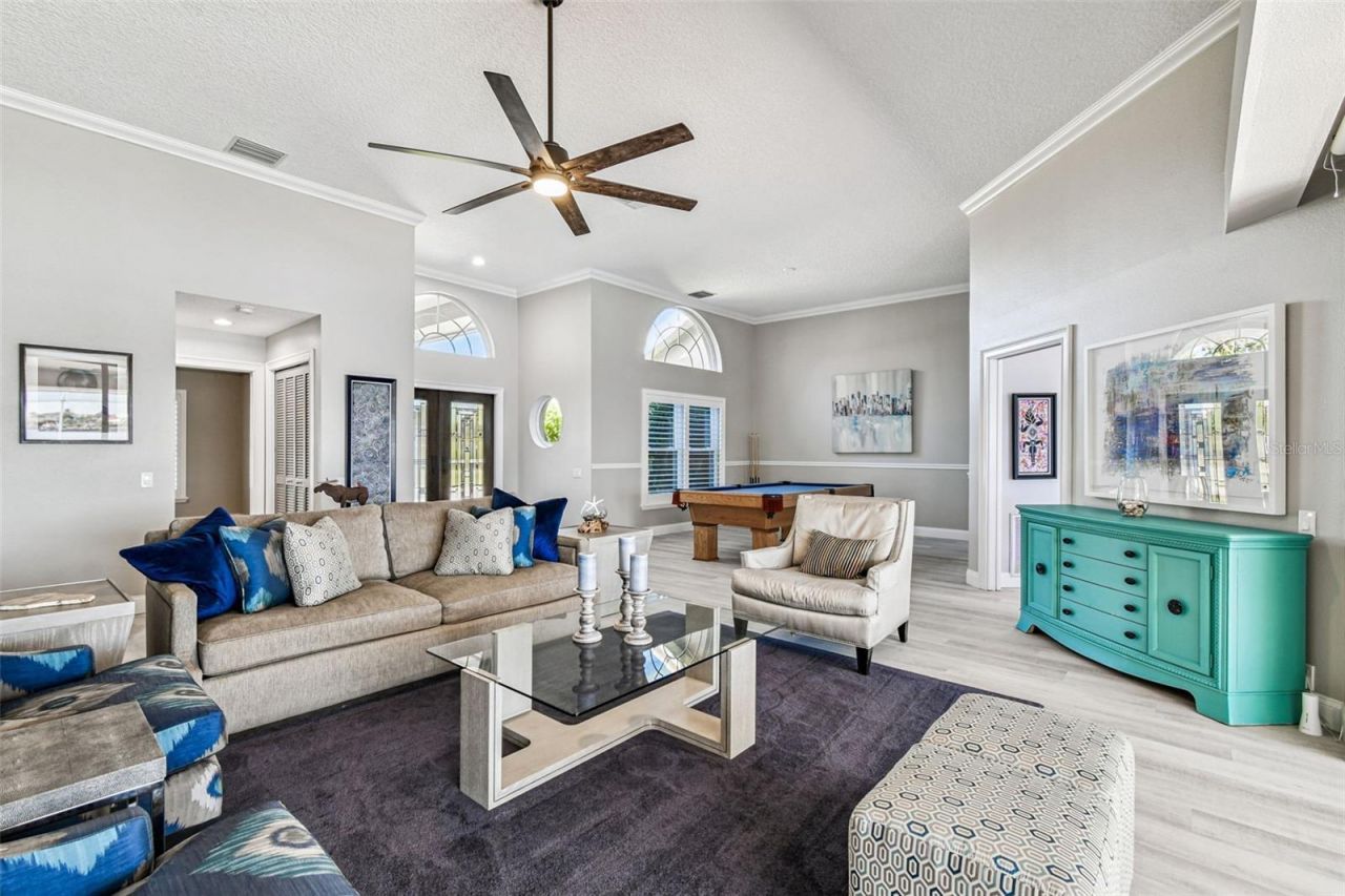 4918 E Longboat Boulevard, Tampa, FL 33615 Photo