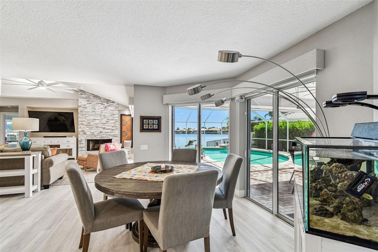 4918 E Longboat Boulevard, Tampa, FL 33615 Photo