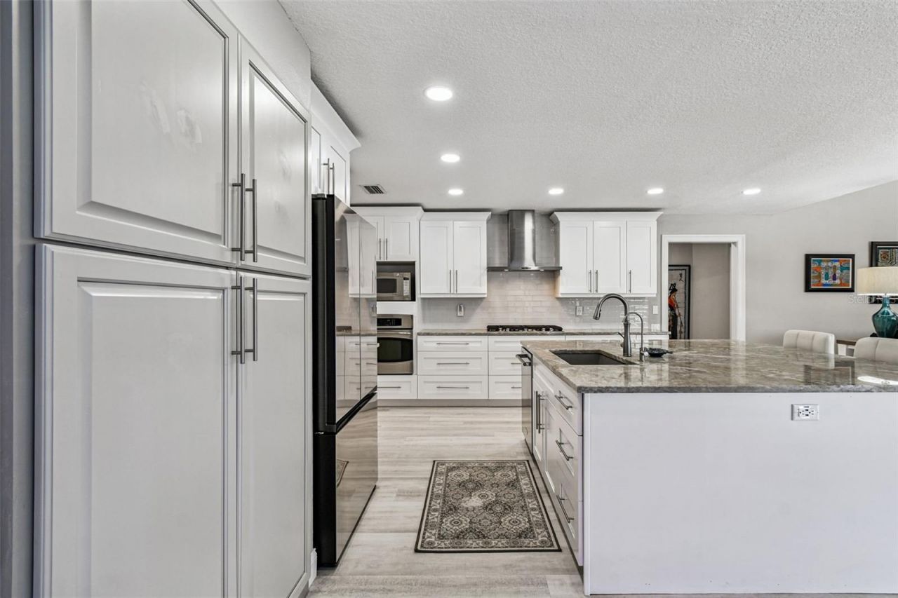 4918 E Longboat Boulevard, Tampa, FL 33615 Photo