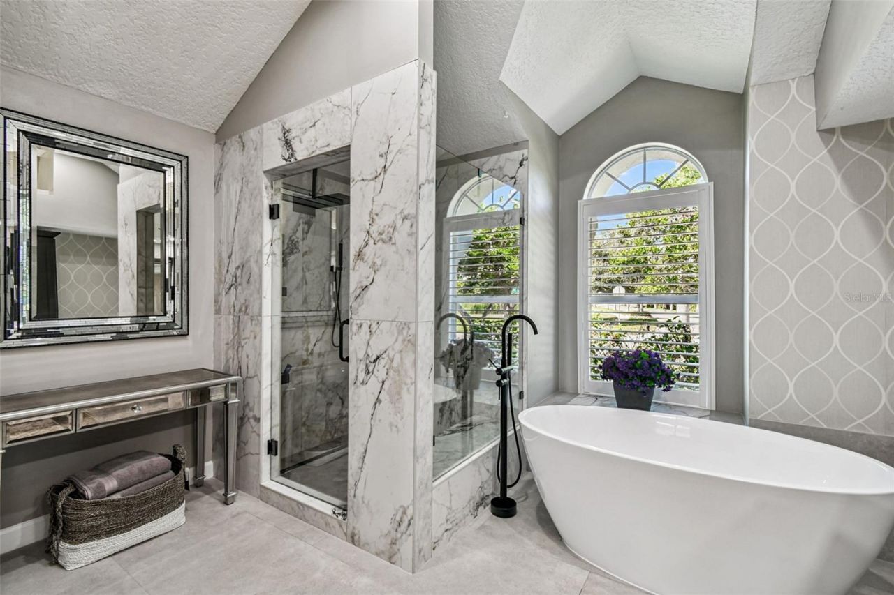 4918 E Longboat Boulevard, Tampa, FL 33615 Photo