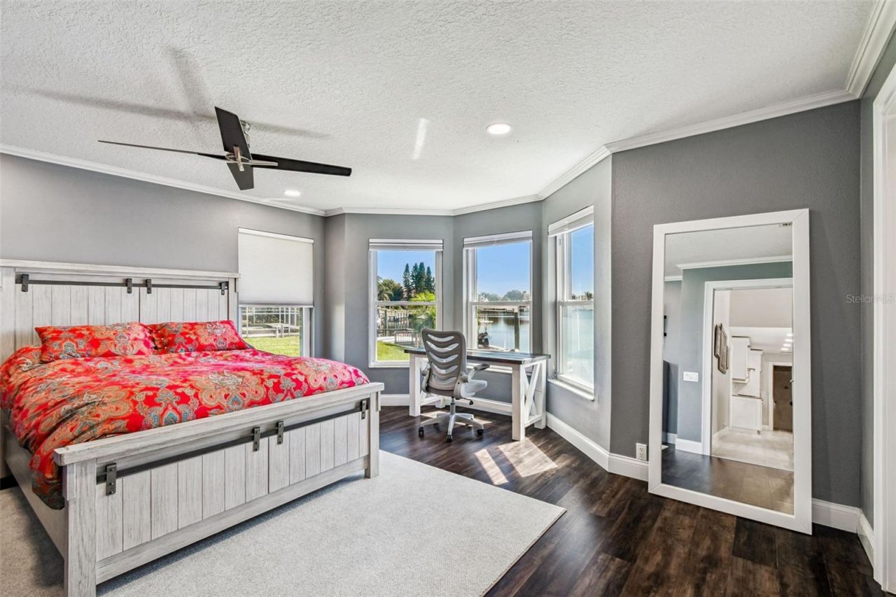 4918 E Longboat Boulevard, Tampa, FL 33615 Photo