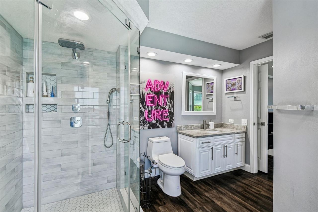 4918 E Longboat Boulevard, Tampa, FL 33615 Photo