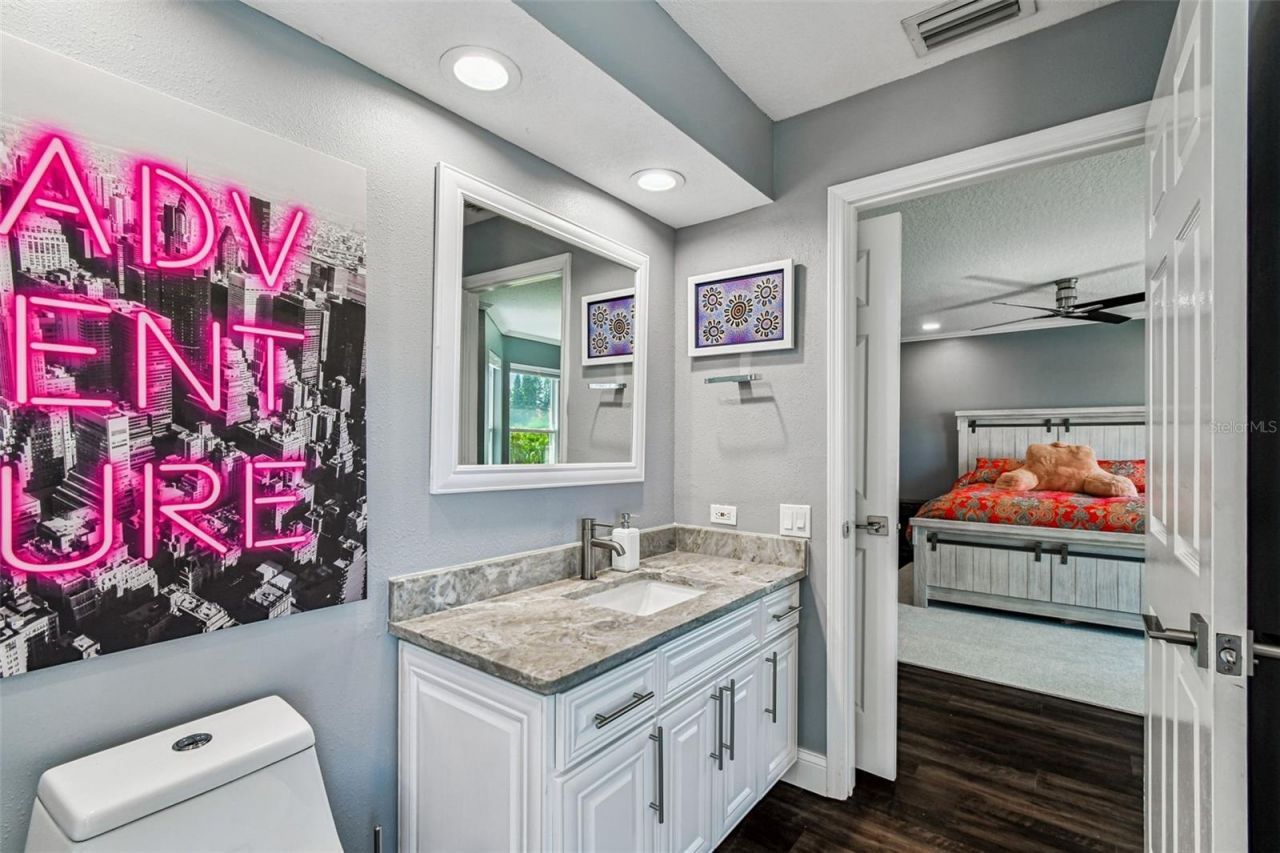 4918 E Longboat Boulevard, Tampa, FL 33615 Photo