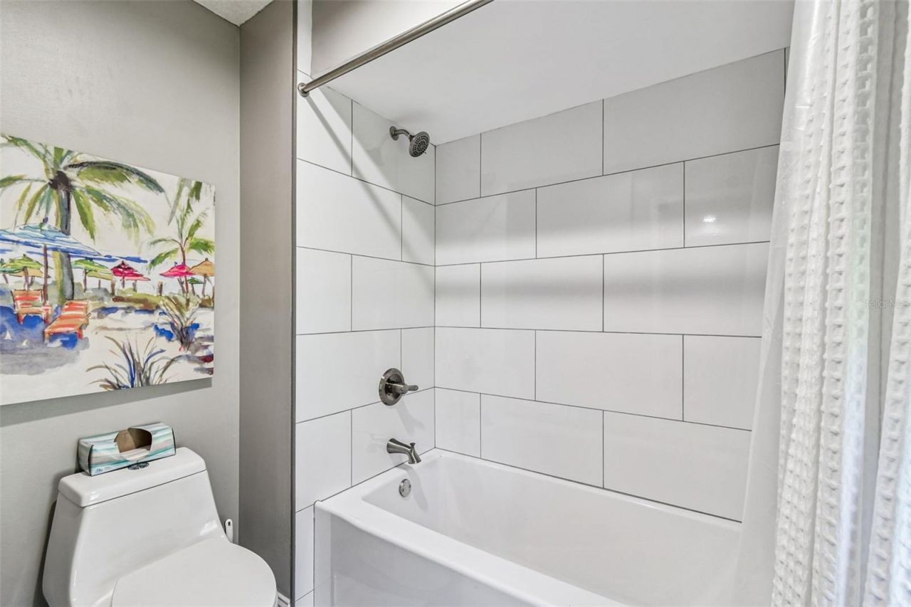 4918 E Longboat Boulevard, Tampa, FL 33615 Photo