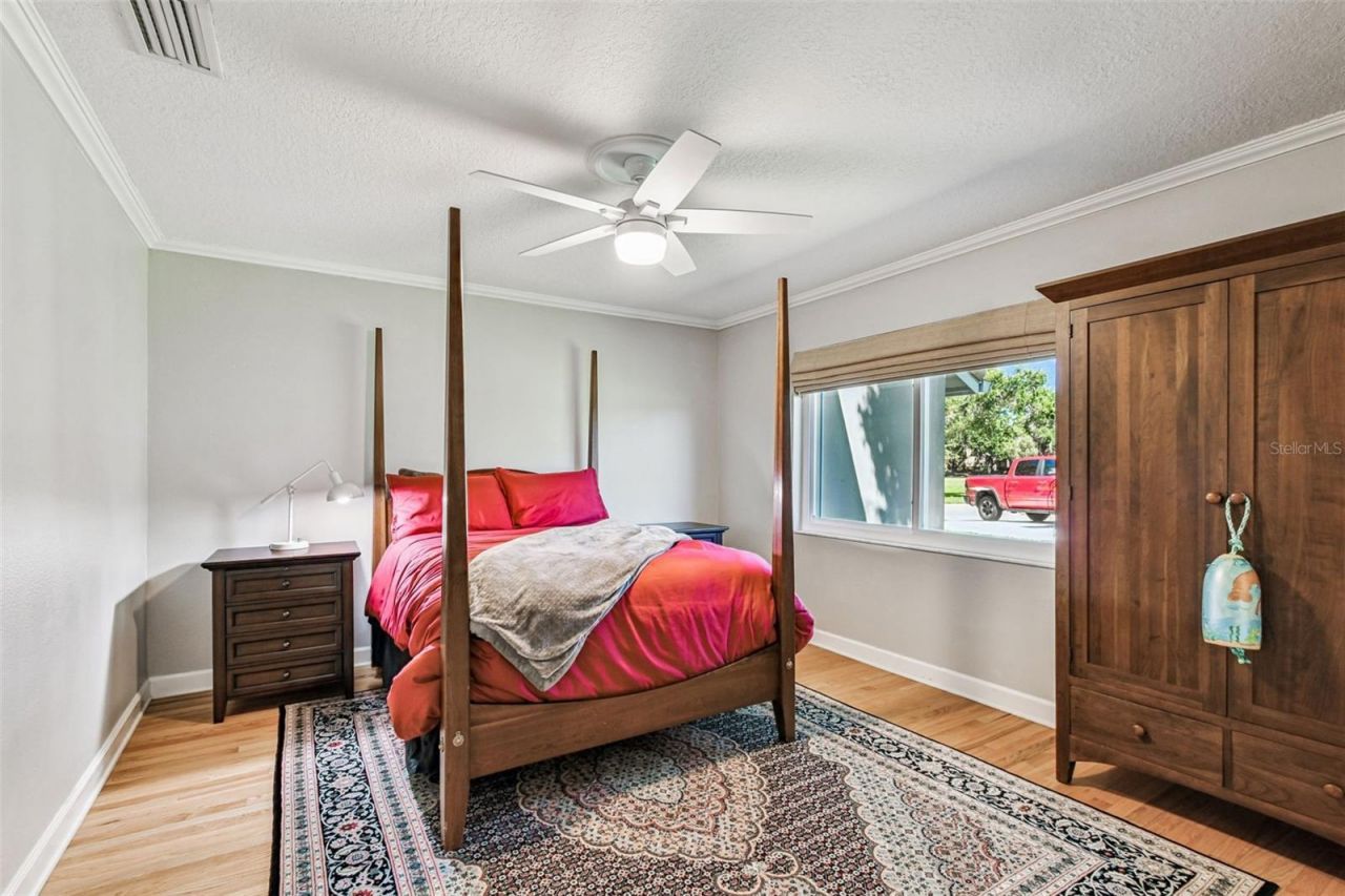 4918 E Longboat Boulevard, Tampa, FL 33615 Photo