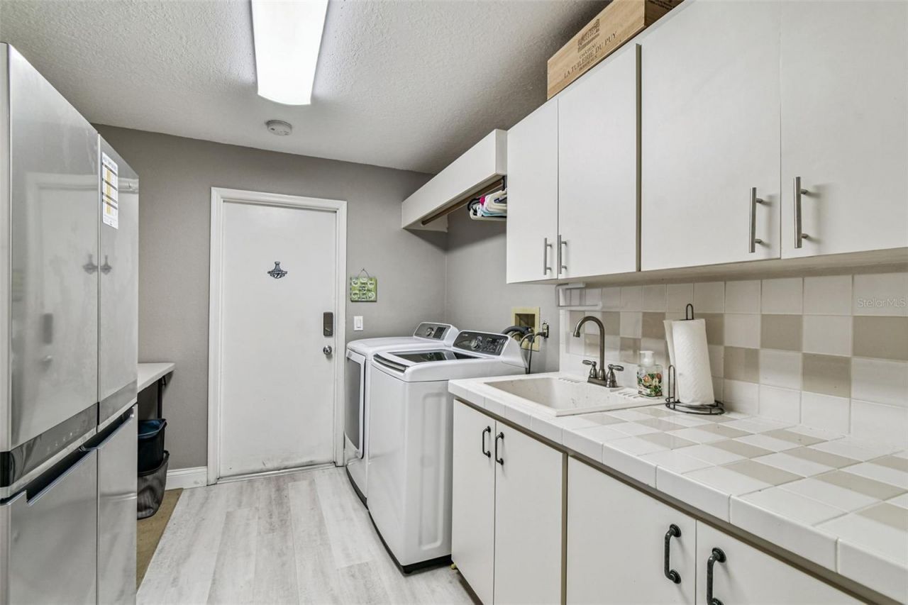 4918 E Longboat Boulevard, Tampa, FL 33615 Photo