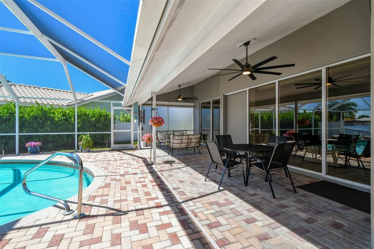 4918 E Longboat Boulevard, Tampa, FL 33615 Photo