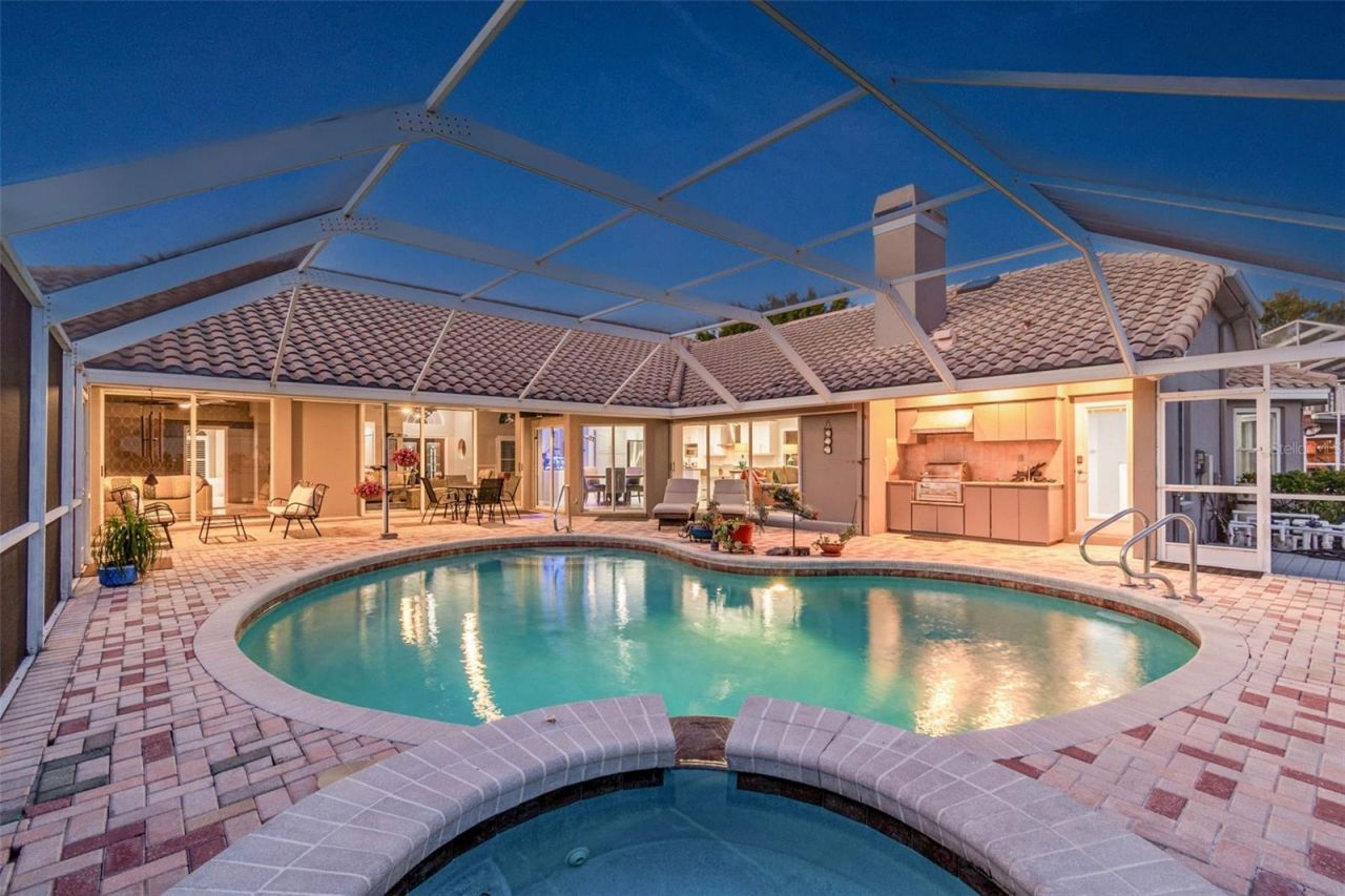 4918 E Longboat Boulevard, Tampa, FL 33615 Photo