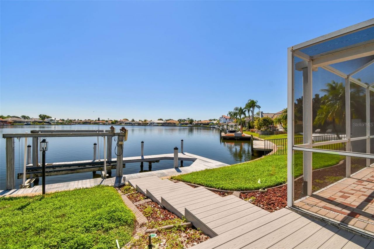 4918 E Longboat Boulevard, Tampa, FL 33615 Photo