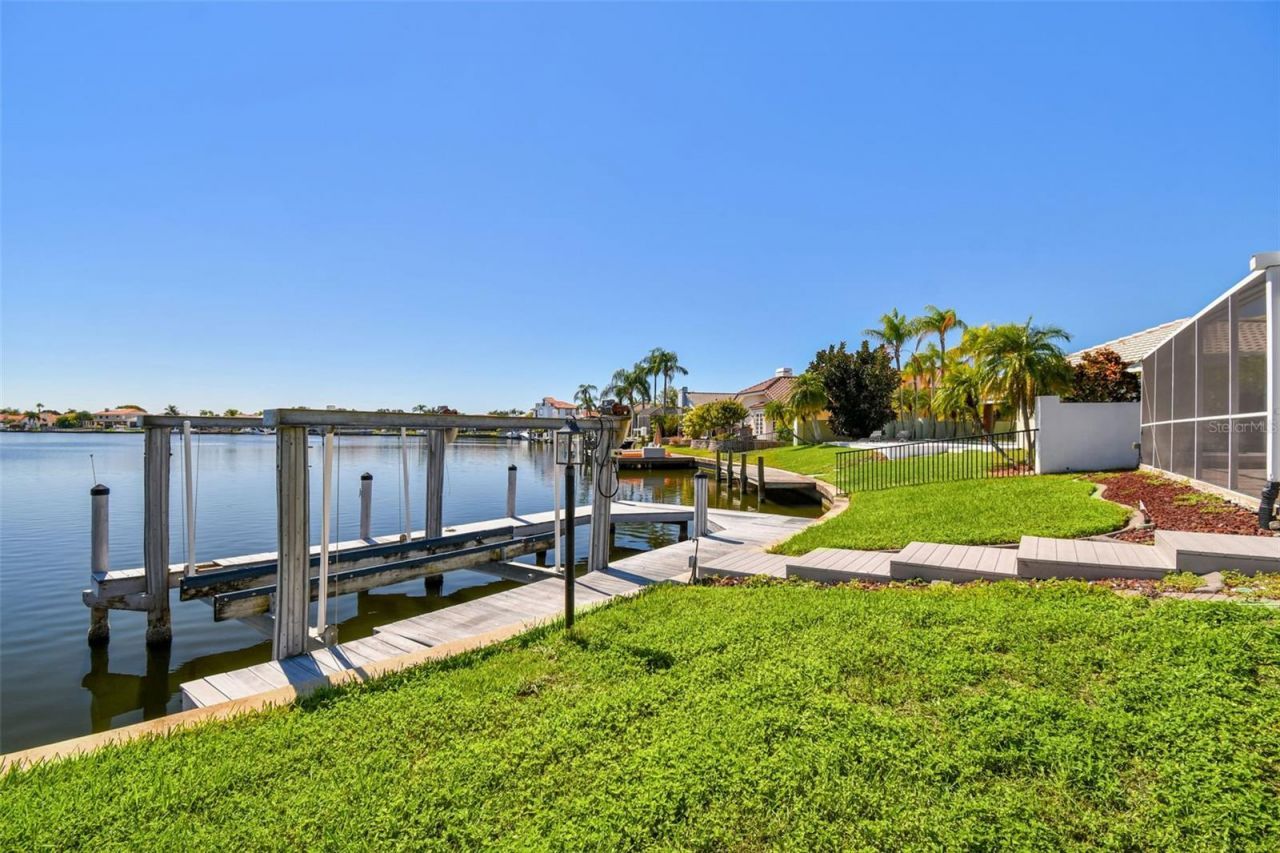 4918 E Longboat Boulevard, Tampa, FL 33615 Photo