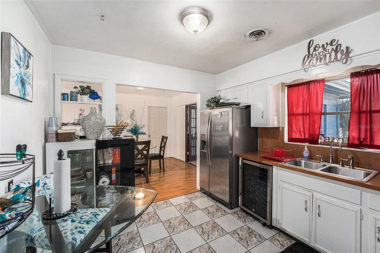 1175 62nd Place S, Saint Petersburg, FL 33705 Photo