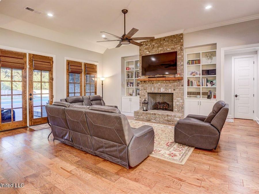 Property Image 25