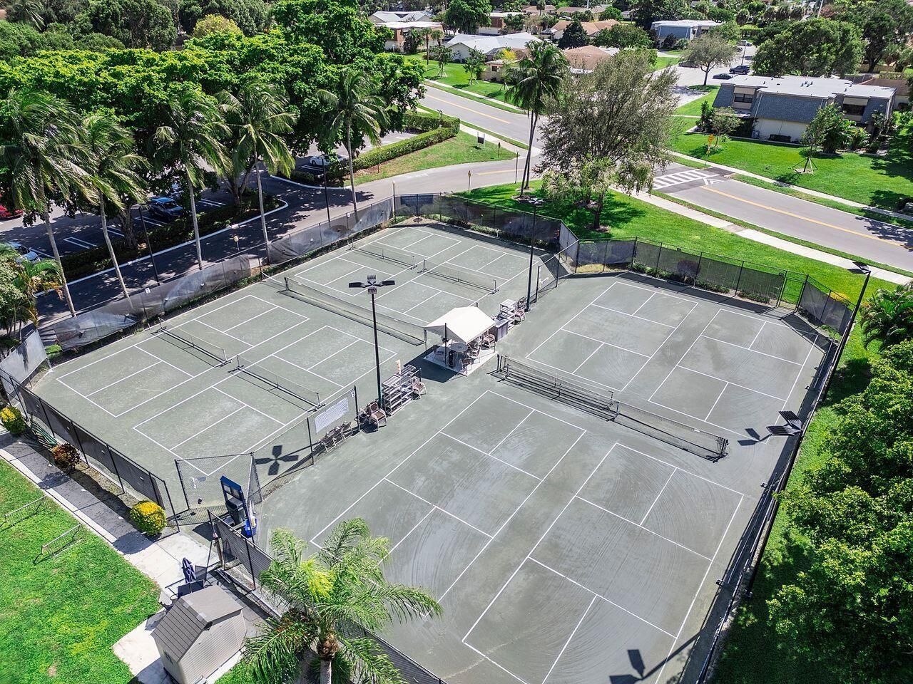 2654 NW 7th Court, Unit B, Delray Beach, FL 33445 Photo