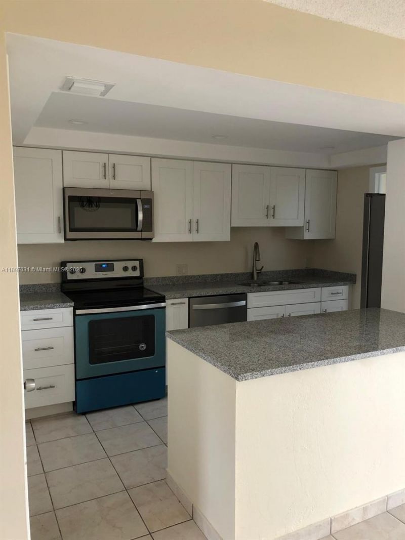 8401 SW 107th Ave, Unit 313E, Miami, FL 33173 Photo