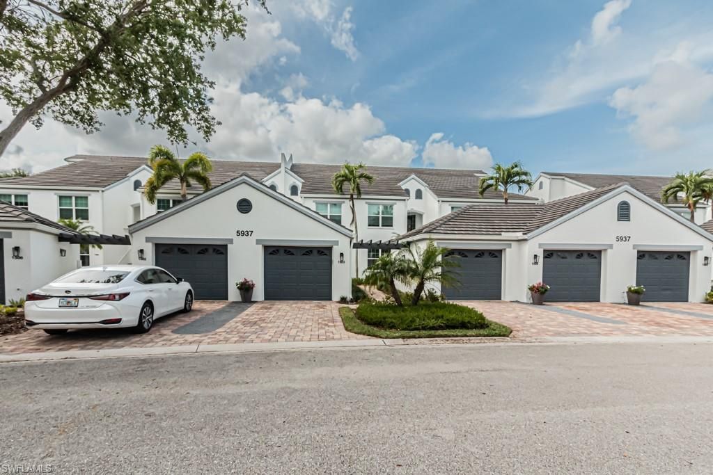 5937 Sand Wedge Ln, Unit 1503, Naples, FL 34110 Photo