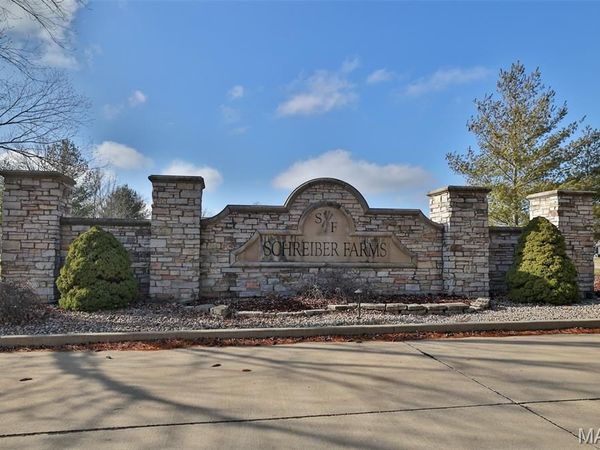 107 Gabrielle Circle, Bethalto, IL 62010