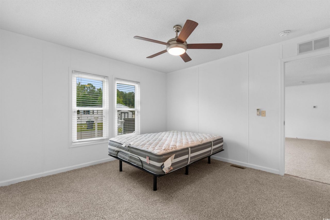 1040 Palm Dr. Photo 12