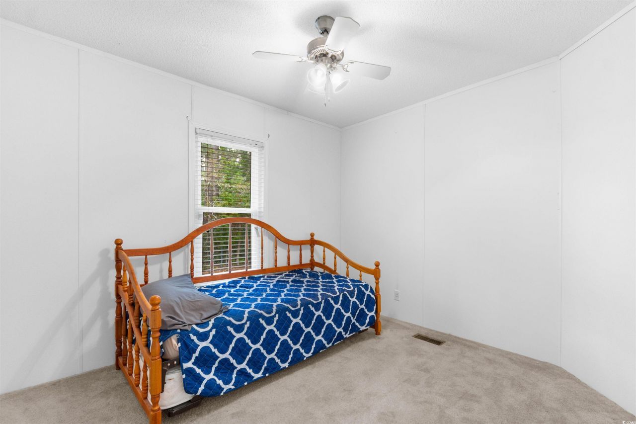 1040 Palm Dr. Photo 16