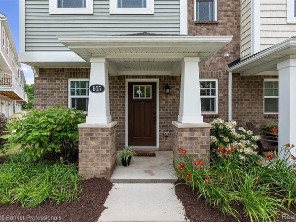 605 Jenny Way, Brighton, MI 48116