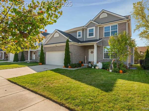 20330 Rambling Drive, Clinton Twp, MI 48038