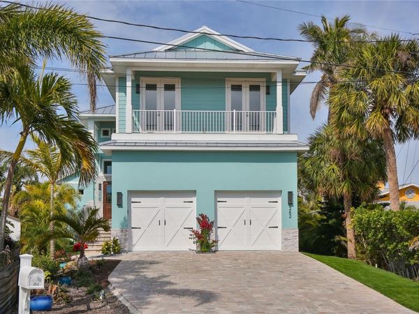 262 ISLAND CIRCLE, SARASOTA, FL 34242