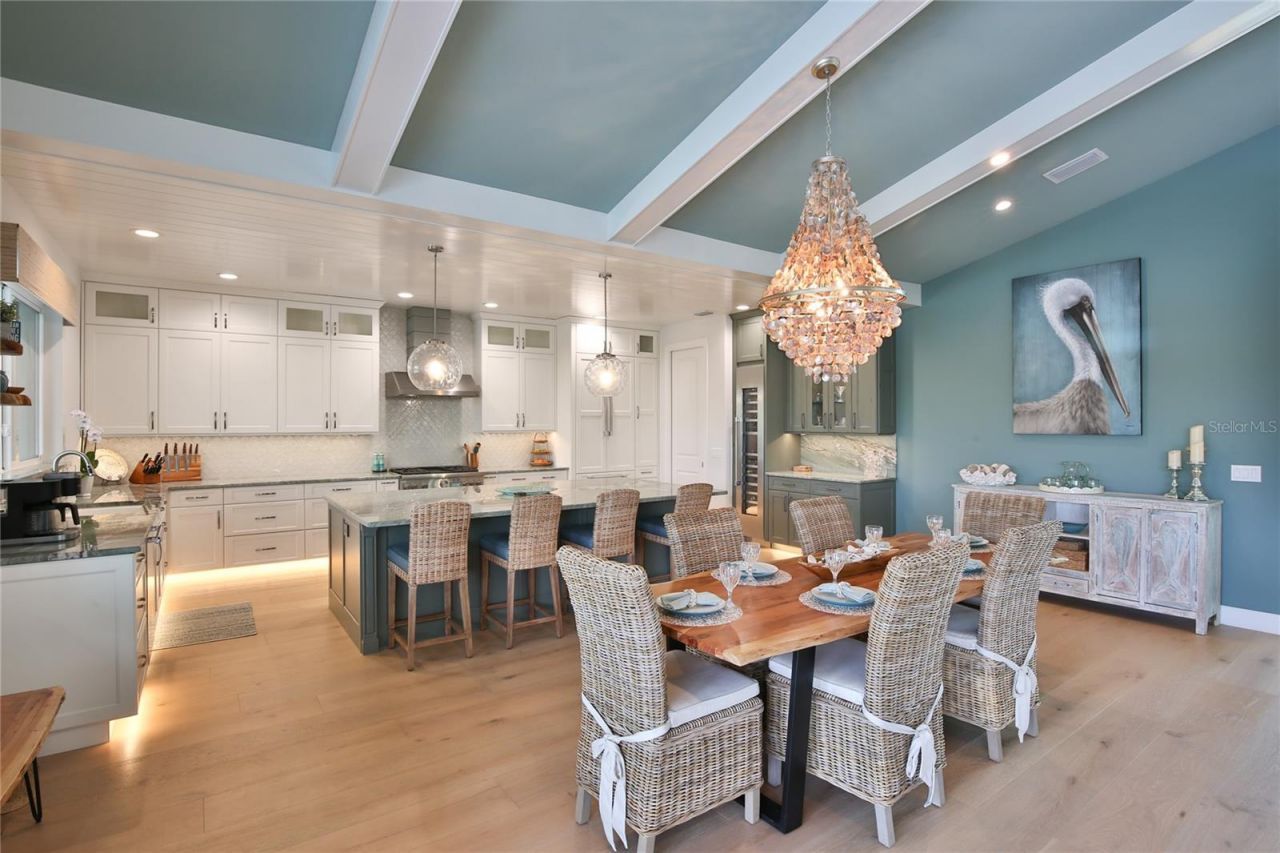 262 Island Circle, Sarasota, FL 34242 Photo