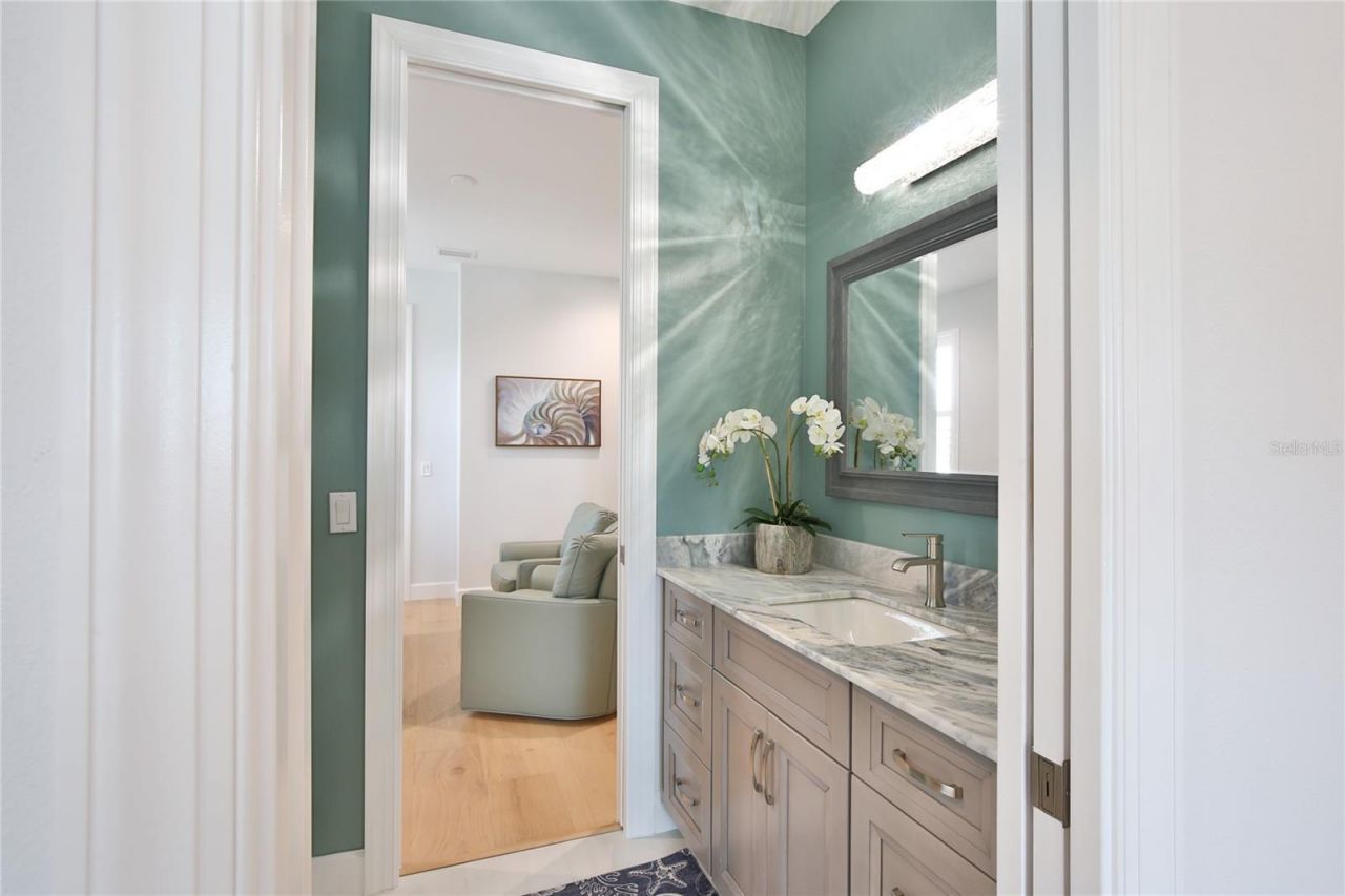 262 Island Circle, Sarasota, FL 34242 Photo