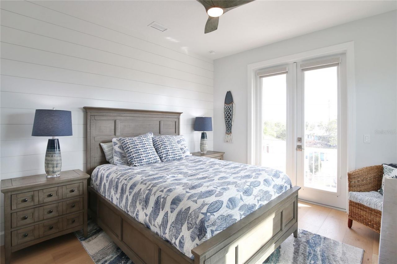 262 Island Circle, Sarasota, FL 34242 Photo