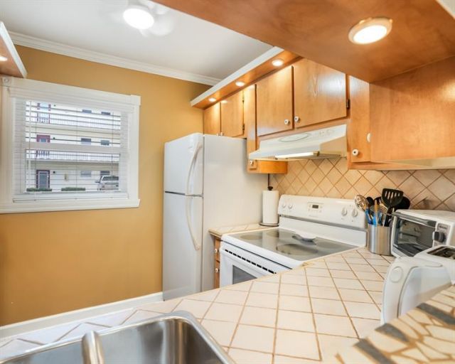 4331 NW 16th Street, Unit 107, Fort Lauderdale, FL 33313 Photo